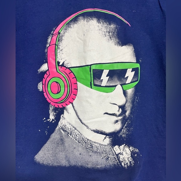 g:21 Graphic Tee Mozart DJ Headphones Shirt – Size Small - Picture 2 of 10